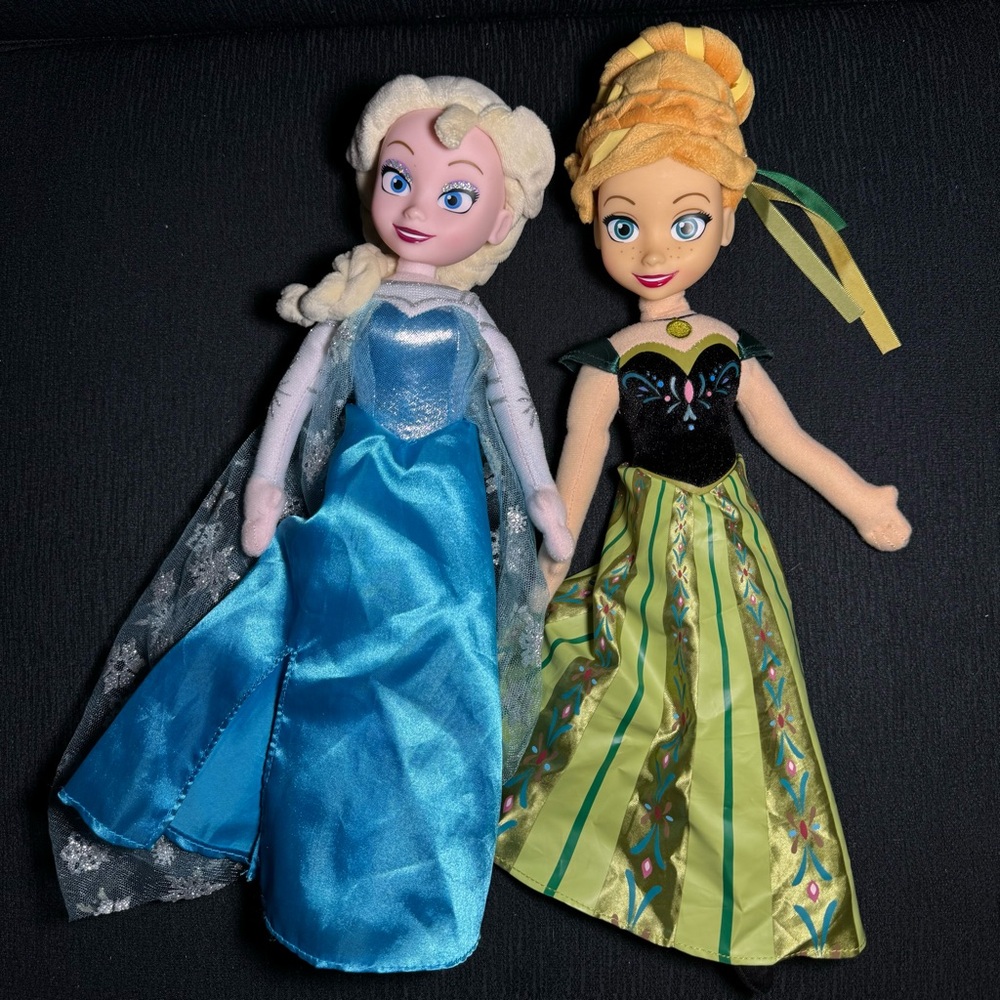 Disney‎ Frozen 14” Elsa and Anna Dolls, EUC